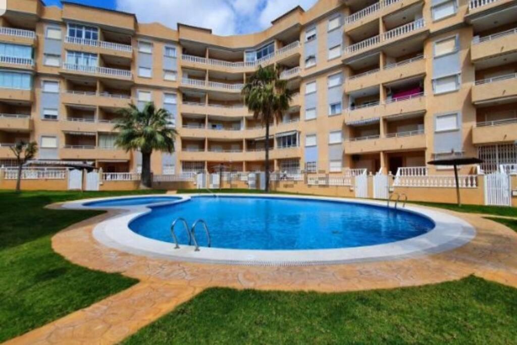 Apartamento Muy Cerca Del Mar. *