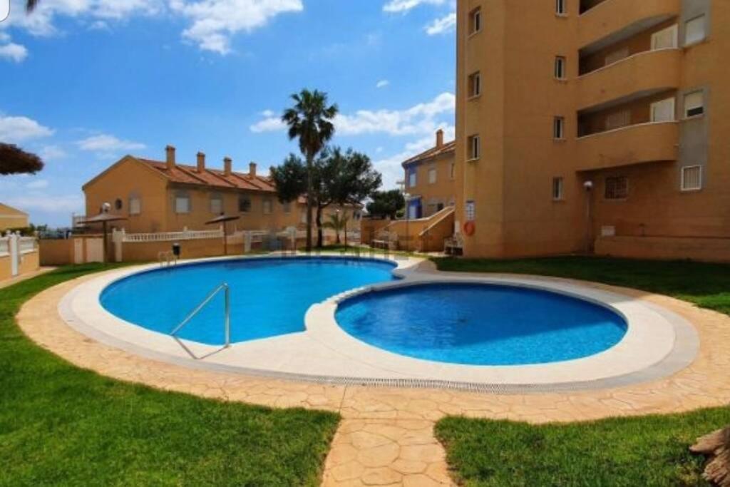 Muy Cerca Del Mar. Arenales del Sol